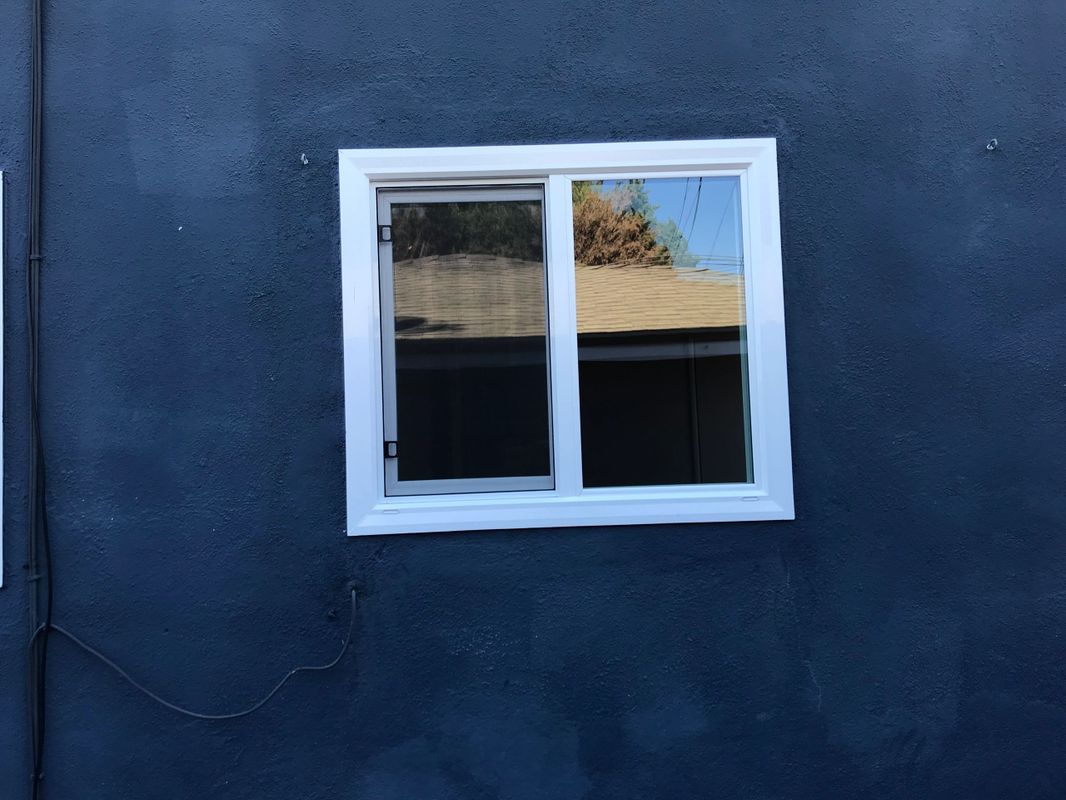 vinyl replacement sliding windows